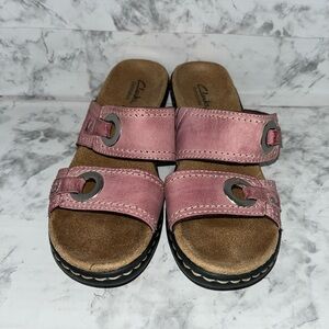 Clarks Bendables Womens Size 6M pewter lexi willow Leather Sandals 60394 Purple